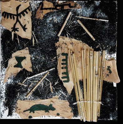 Fauna Rupestre - 
2002 - cristal de rocha, pele de árvore (cortiça) e  bambu sobre tela painel
30 x 30 cm